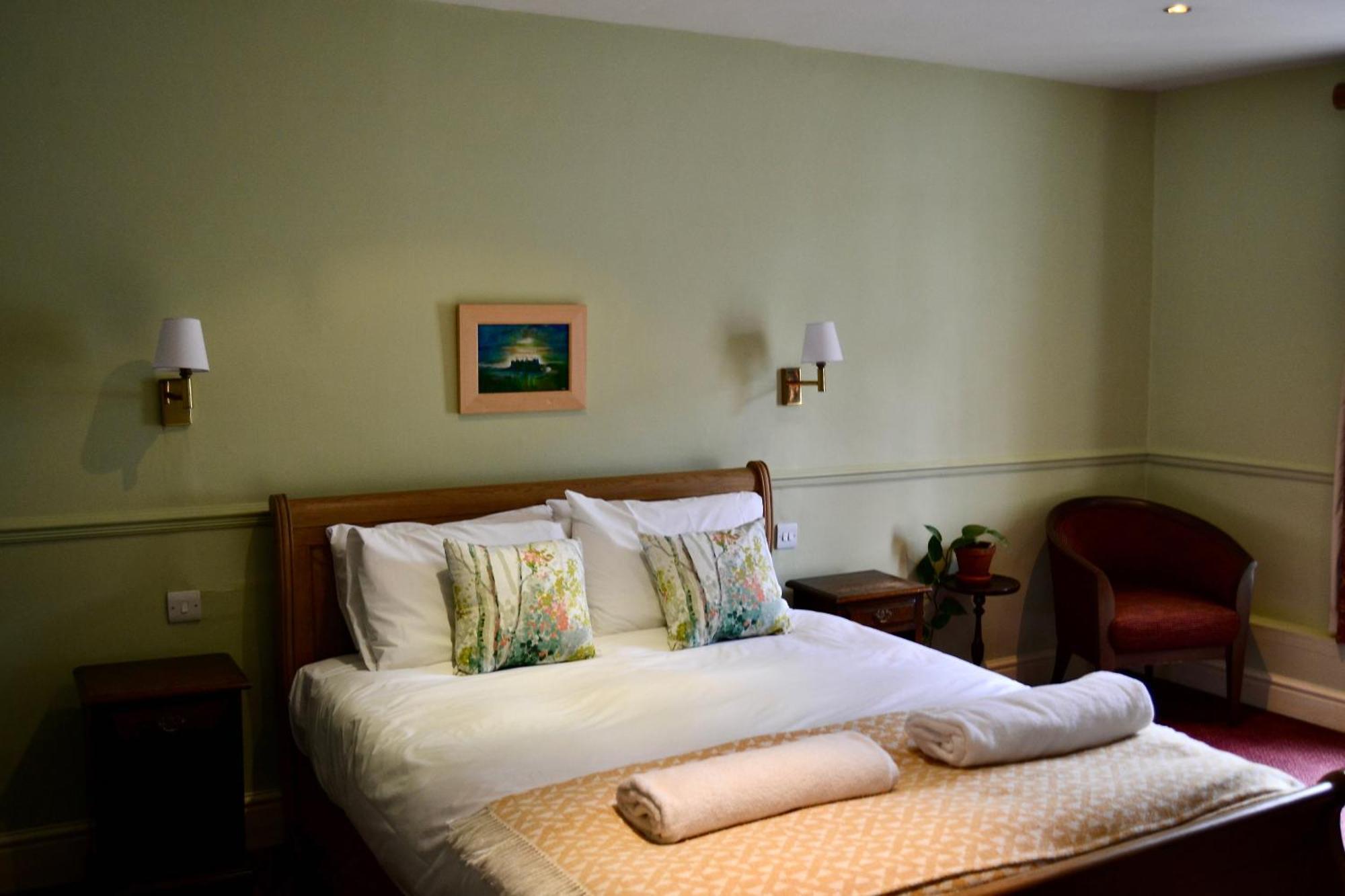 The Crown Hotel Framlingham Buitenkant foto