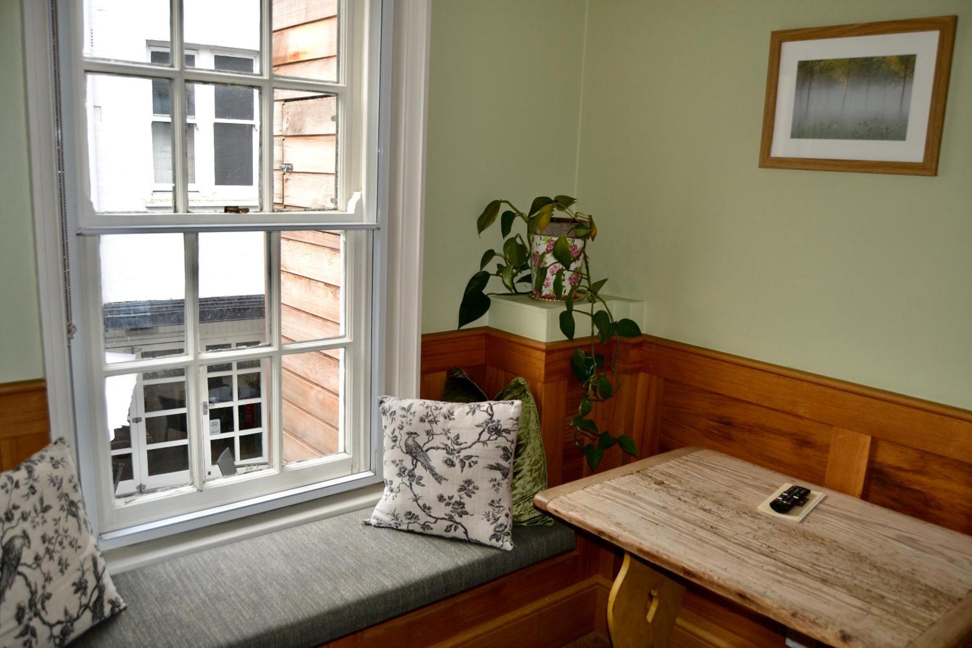 The Crown Hotel Framlingham Buitenkant foto