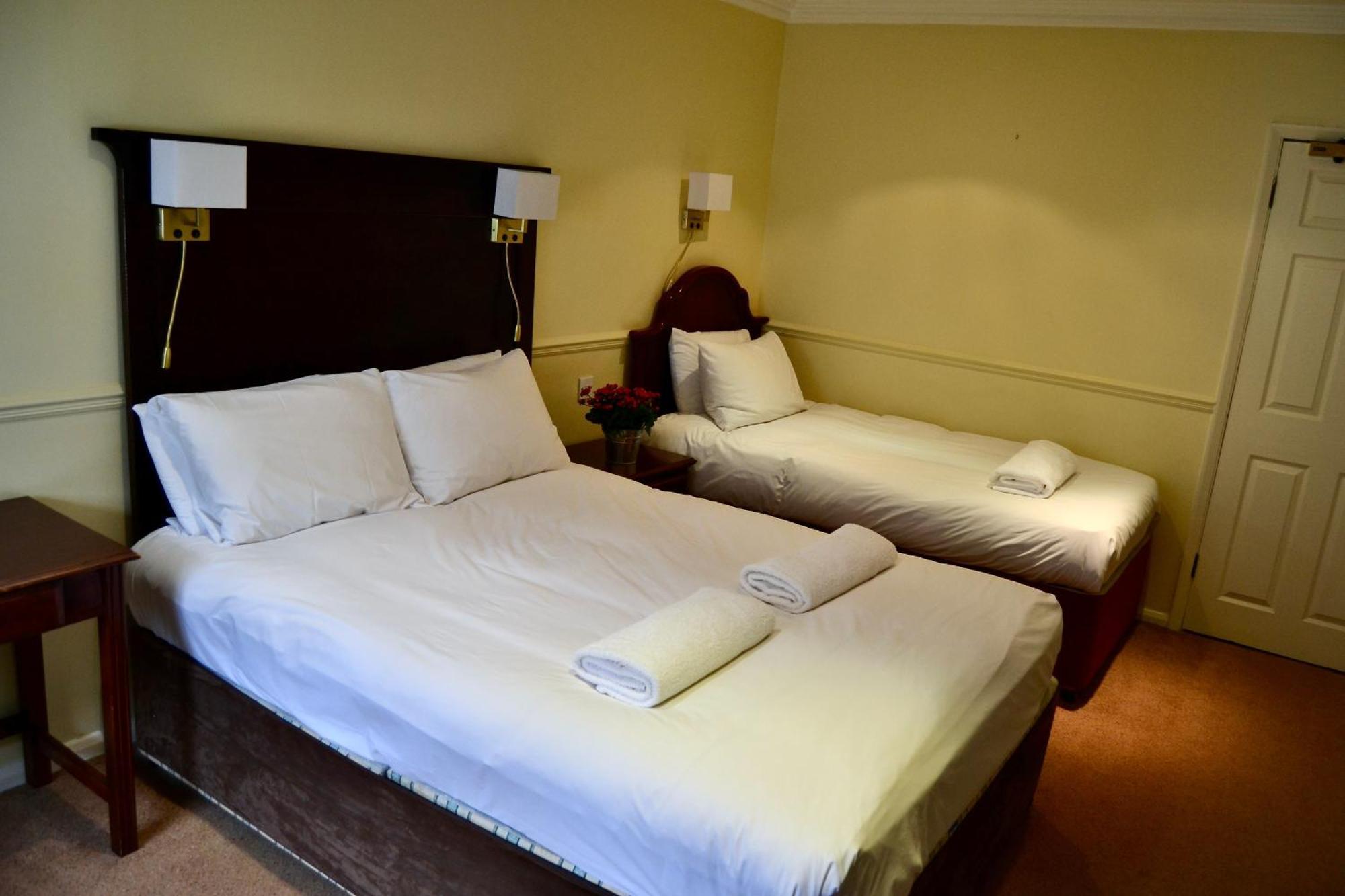 The Crown Hotel Framlingham Buitenkant foto