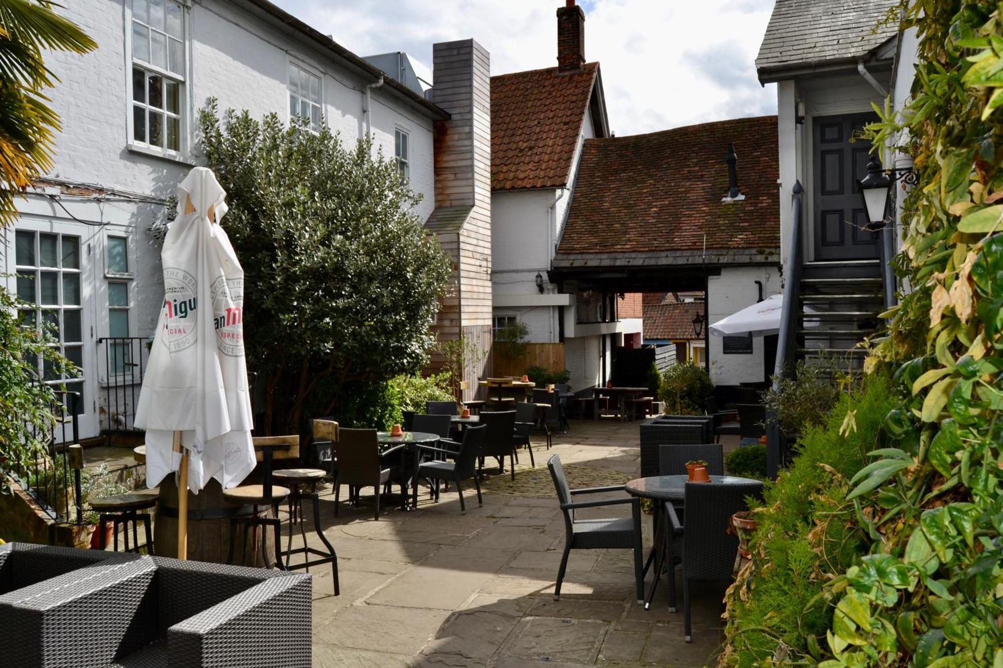 The Crown Hotel Framlingham Buitenkant foto